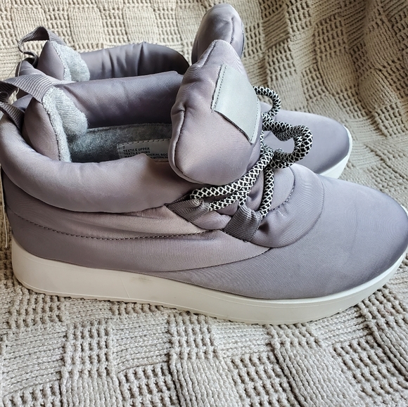 Women's Babs Fashion Ankle Sneaker Boots - A New D - Picture 2 of 4